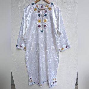Vintage Moroccan Floral Embroidered White Long Sleeve Kaftan Dress Hippie Boho